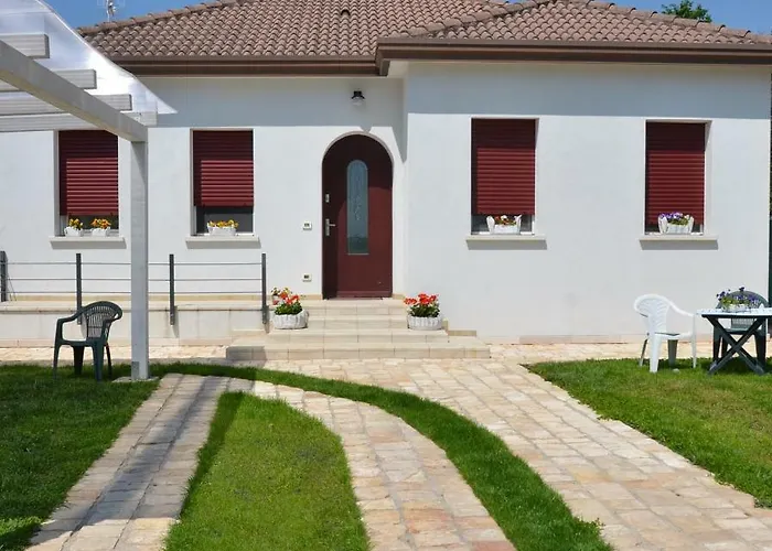 La Via Dell'ambra Bed & Breakfast Due Carrare